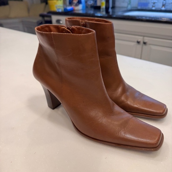 Bruno Valenti Square Toe Brown leather Ankle Boots Size 9 Made In Brazil - Picture 10 of 10